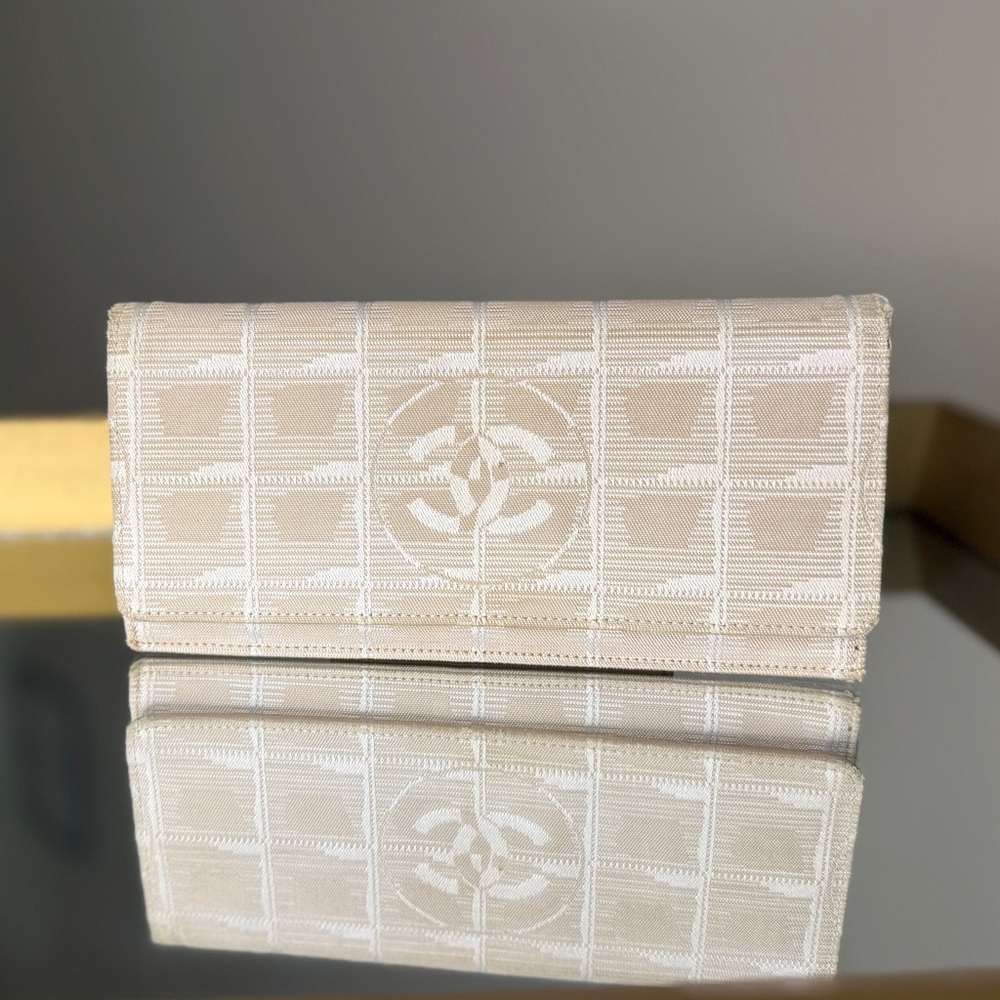 CHANEL Travel Line Wallet